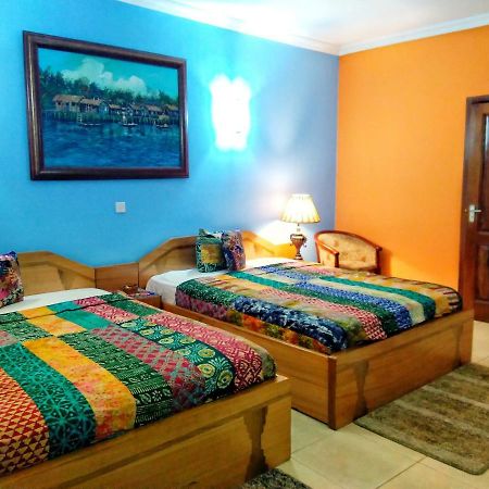Alma House Hotel Accra Extérieur photo
