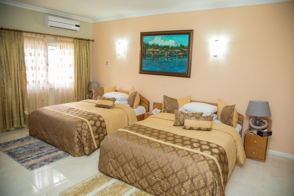Alma House Hotel Accra Extérieur photo