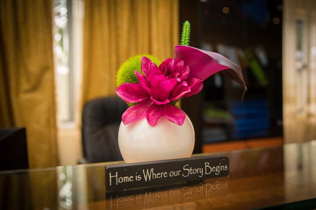 Alma House Hotel Accra Extérieur photo
