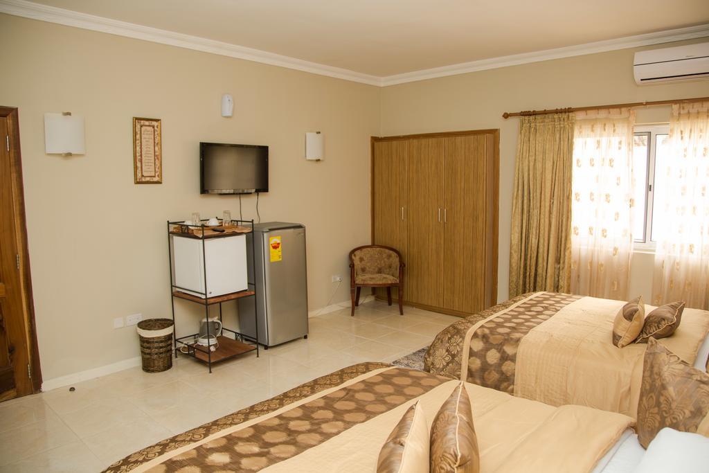 Alma House Hotel Accra Extérieur photo