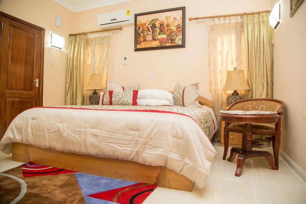 Alma House Hotel Accra Extérieur photo