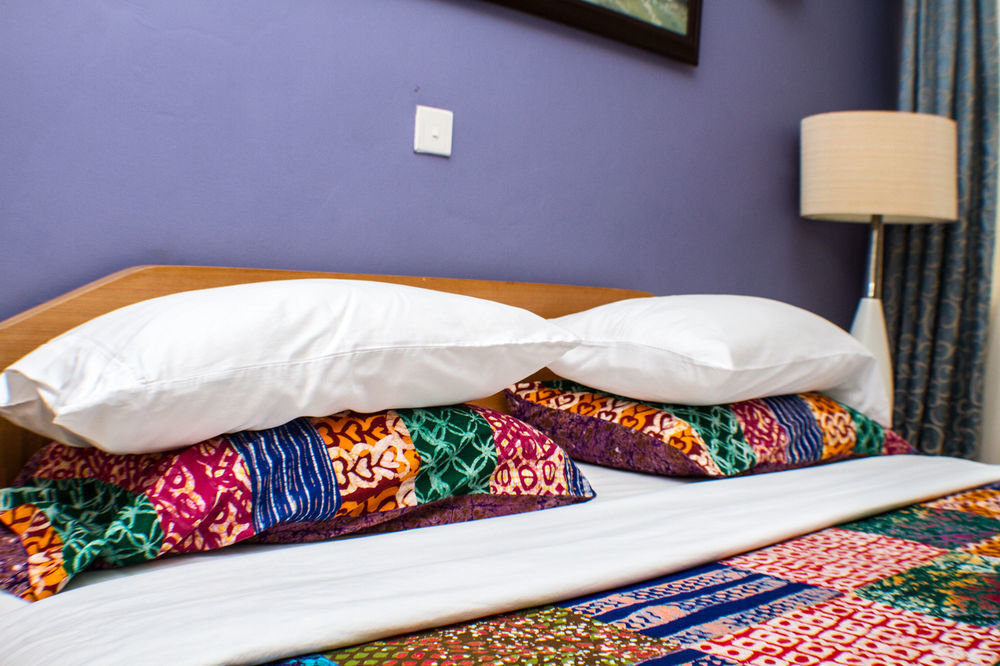Alma House Hotel Accra Extérieur photo
