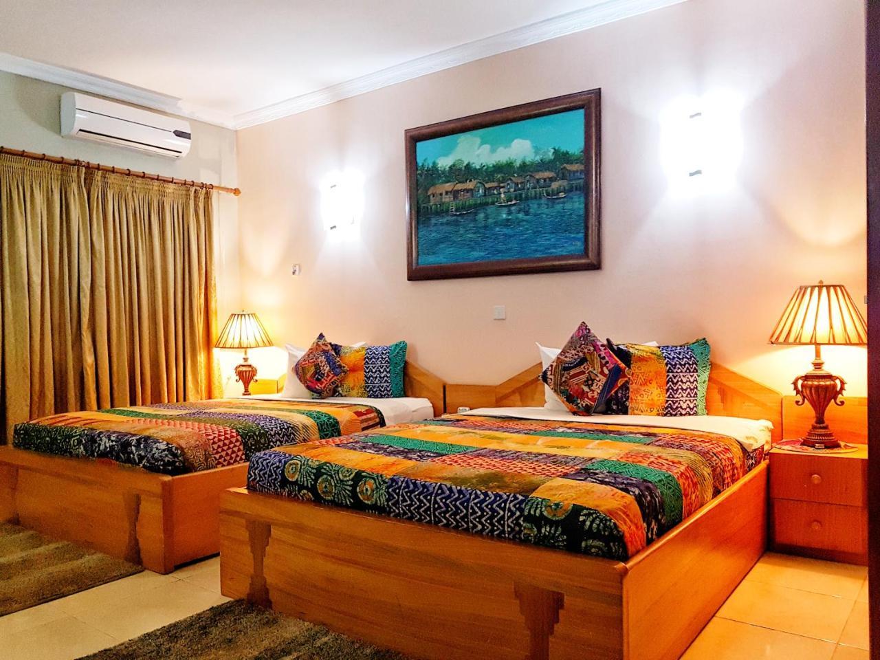 Alma House Hotel Accra Extérieur photo