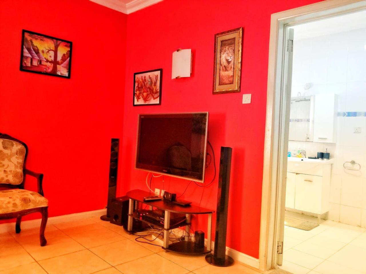 Alma House Hotel Accra Extérieur photo