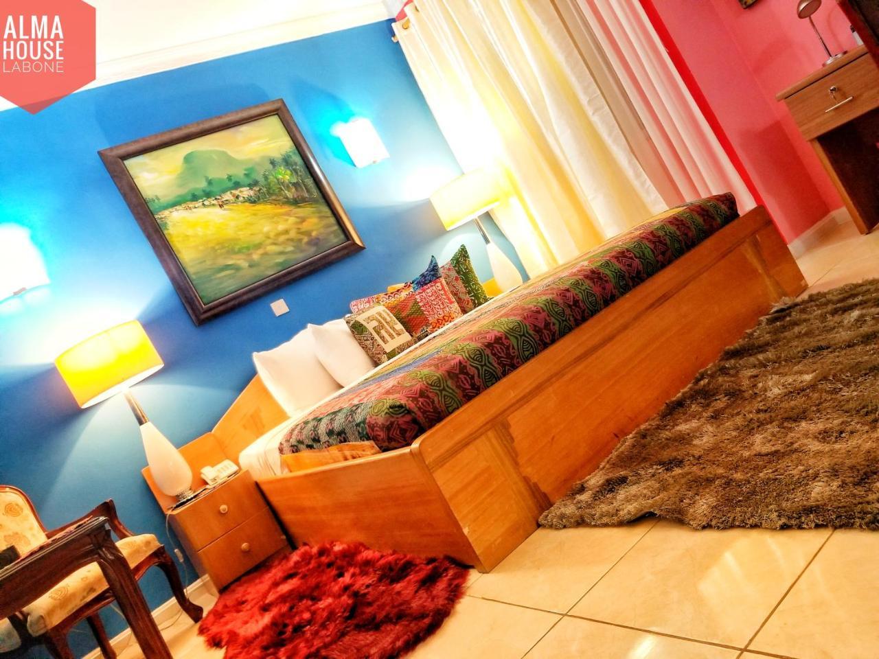 Alma House Hotel Accra Extérieur photo